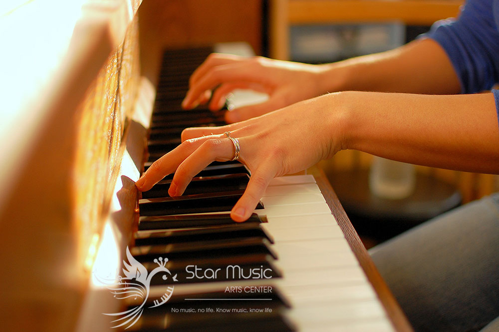 Cách luyện ngón trên piano - organ cho người mới học để tăng tốc độ đi nốt nhanh hơn